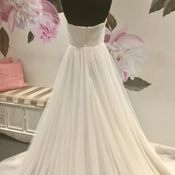 PRONOVIAS WEDDING GOWN! - Picture 8 of 8